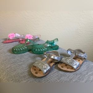 Toddler sandals, size 9